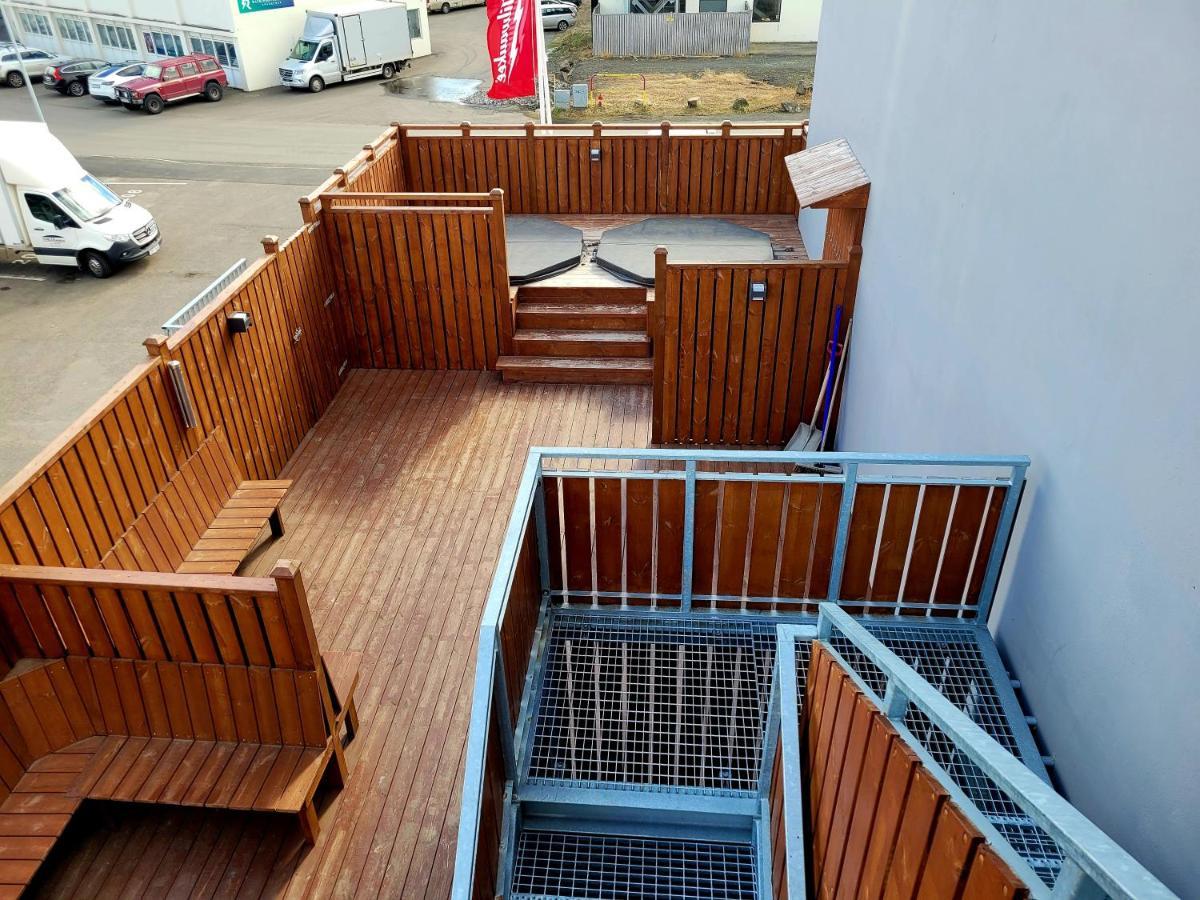 Ak Rentals, With Hot Tubs Ακουρέιρι Εξωτερικό φωτογραφία
